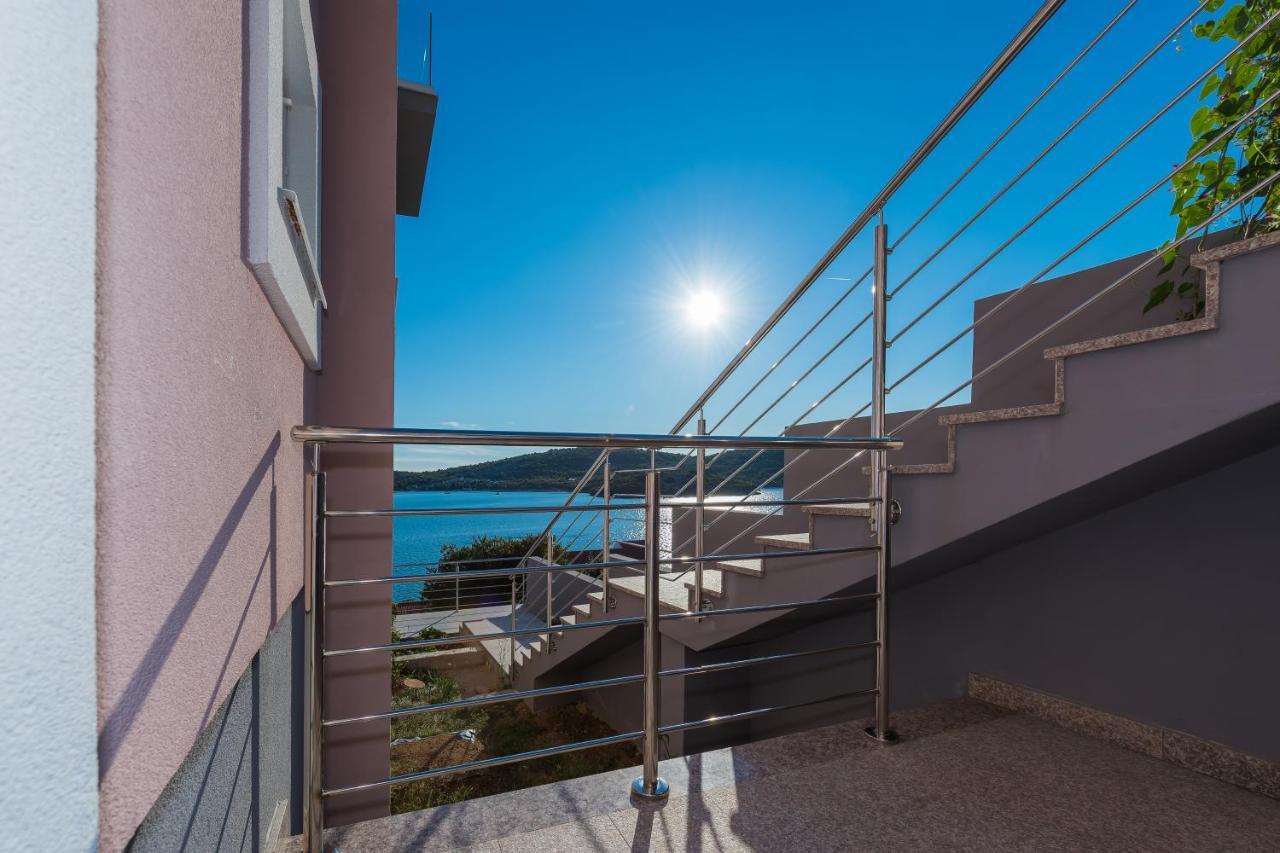Villa Mirta Tisno Exterior foto